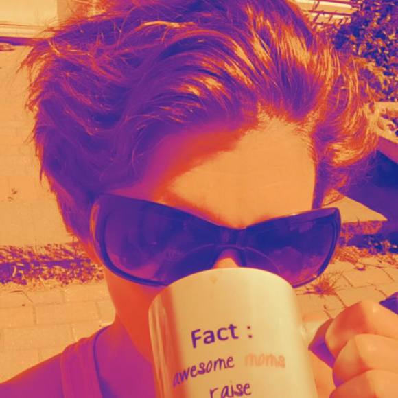 Meet your Posher, Lauren - Picture 1 of 1